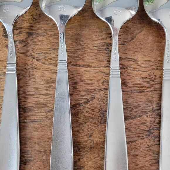 Lot of 8 Oneida 18/8 OHS345 Pattern Tablespoons Frosted Handle - Picture 8 of 10